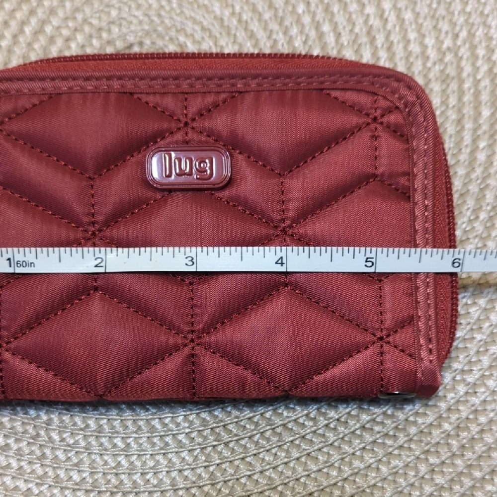 Quilted Red Wallet - Picture 6 of 7